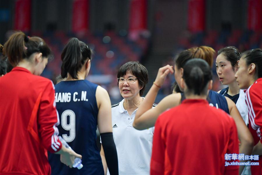 （体育）（10）排球——女排世界杯：中国队胜荷兰队