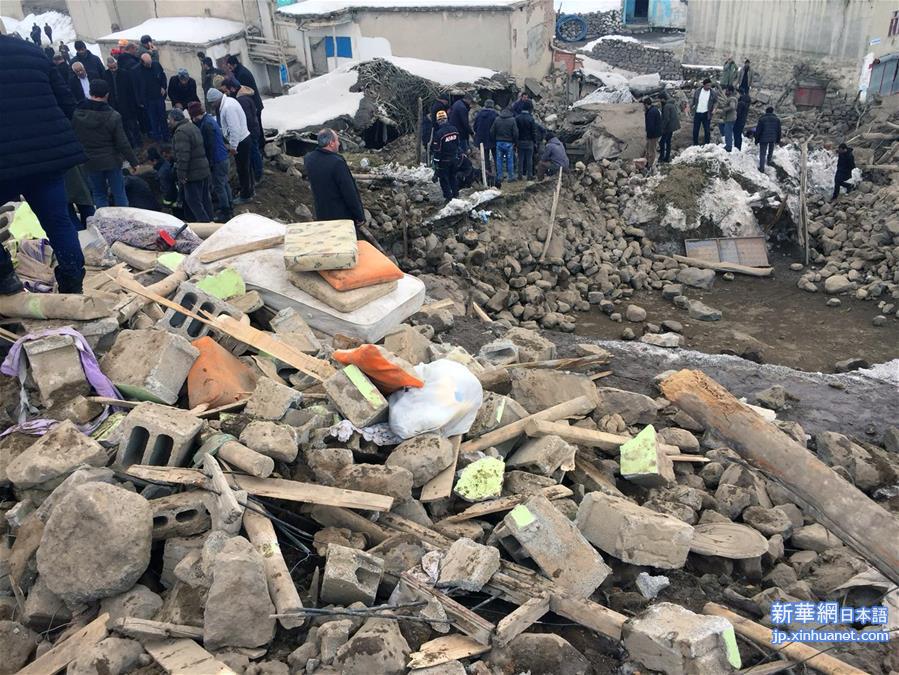 （国际）（1）土伊边境发生地震 至少9人死亡