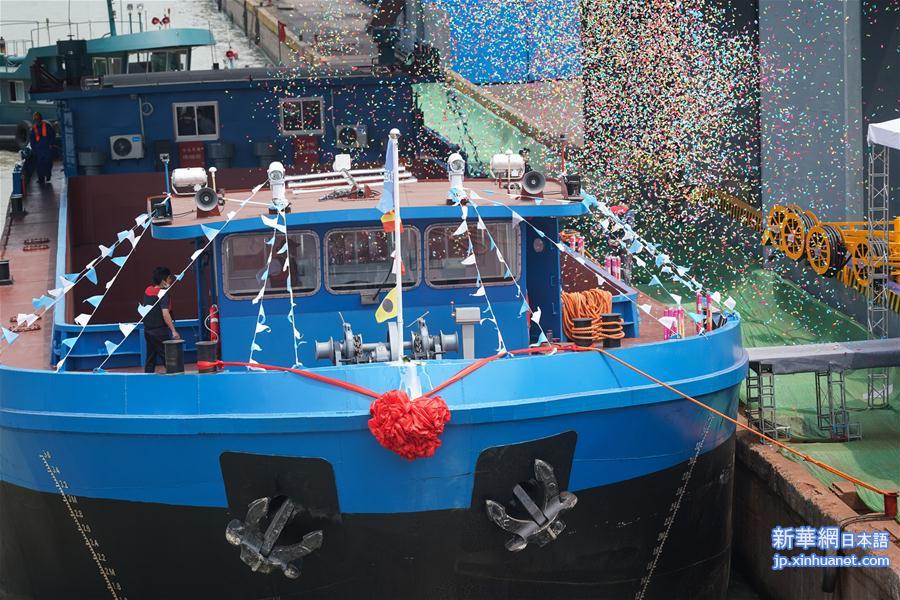 （经济）（5）长江流域首艘千吨级纯电动货船在江苏常州试航