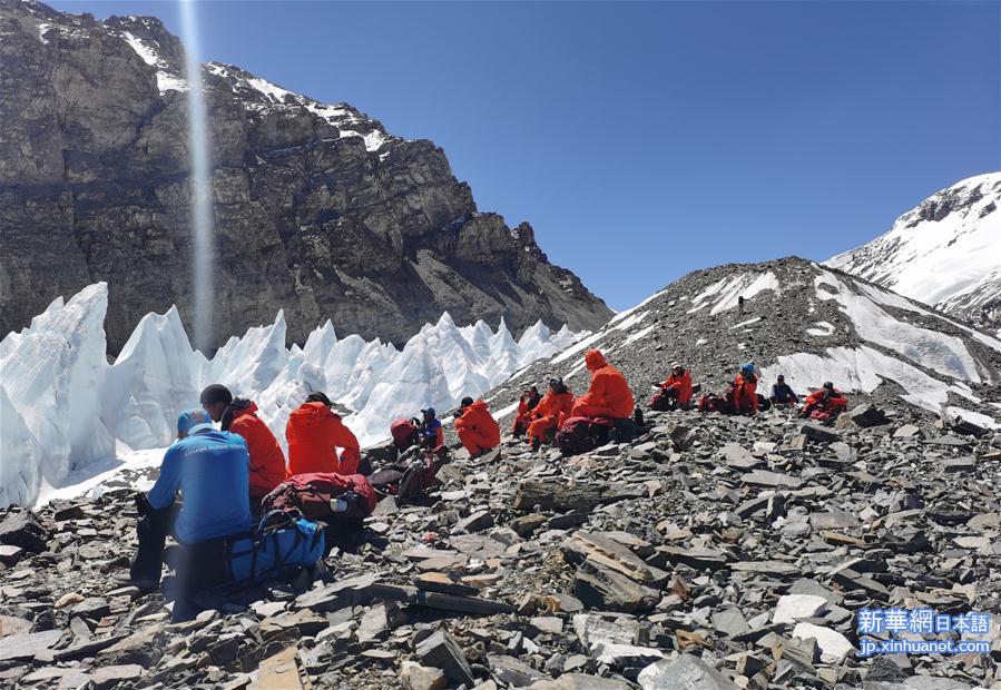 （2020珠峰高程测量）（4）2020珠峰高程测量登山队抵达海拔6500米的前进营地