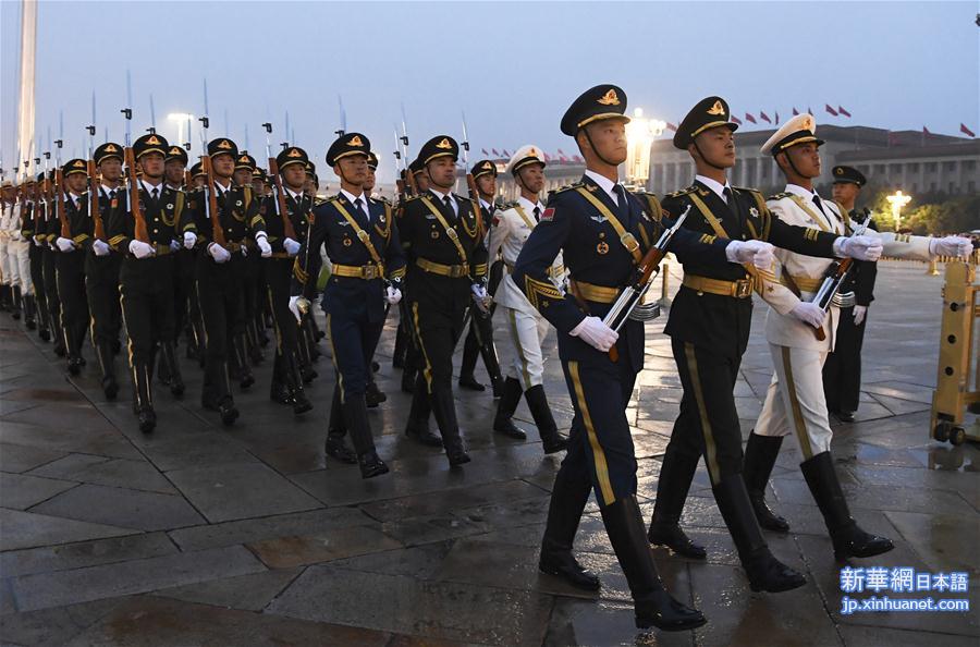（社会）（5）国庆升旗仪式在天安门广场举行