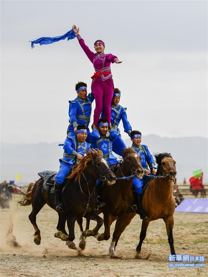 #（社会）（4）内蒙古巴彦淖尔：欢聚草原庆佳节