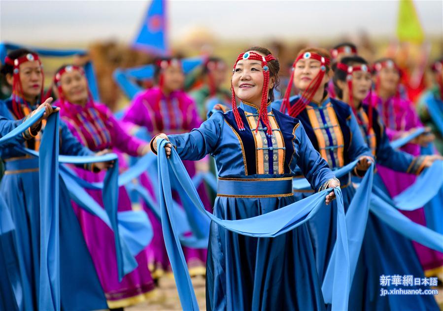 #（社会）（5）内蒙古巴彦淖尔：欢聚草原庆佳节