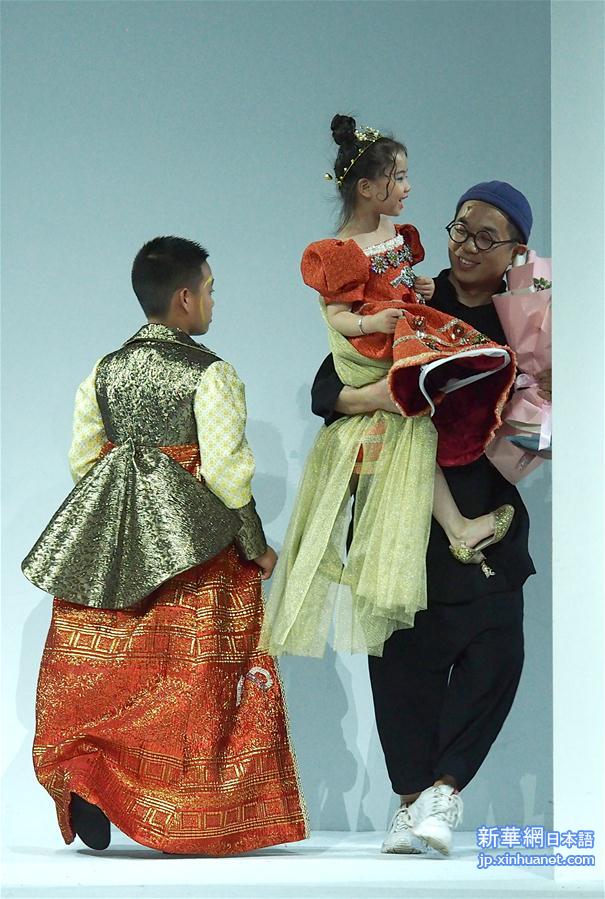 （社会）（3）2021春夏上海时装周上演童装秀