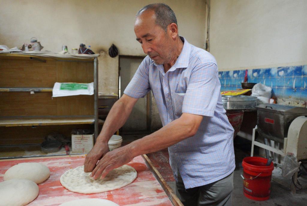 先祖代々の技術に新たな息吹を吹き込む「大ナン」 中国新疆ウイグル自治区
