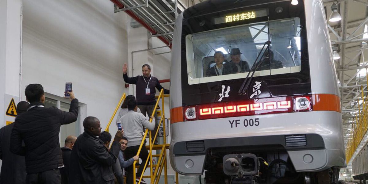 中国内外の記者、北京の軌道交通を体験