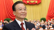 温家宝首相、中国国務院を代表して全人代に政府活動報告を