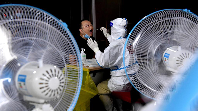 河南省鄭州市、住民全員に３回目の核酸検査を実施