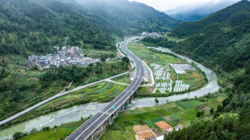 秀印高速道路の貴州省区間が正式開通