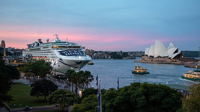 ２年ぶり、シドニー港に国際クルーズ船が入港　オーストラリア