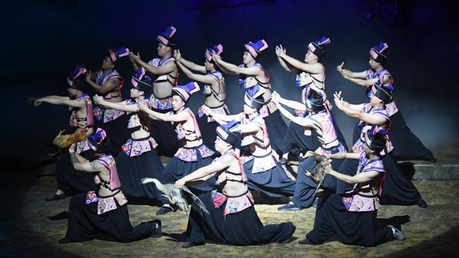 大型実景ショー「坐妹」が再開　中国広西チワン族自治区柳州市