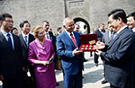 ウズベキスタンのカリモフ大統領　西安に訪問参観
