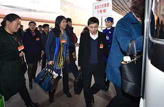 中国、黒竜江省代表団が北京に到着