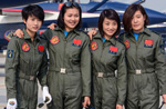 中国初の殲撃機女性パイロット