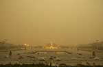 北京、13年以来最強な砂嵐
