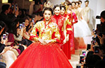 「中国の花嫁」ウェディングドレスショー