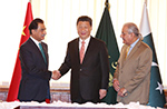 習近平主席、パキスタン上院のラバッニ議長と下院のサディク議長と会見