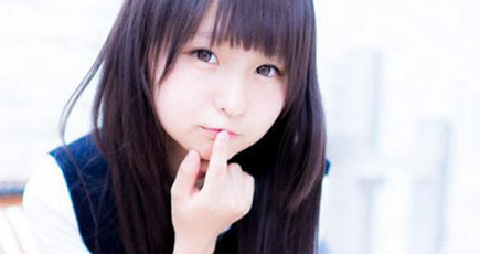 日本人気の癒し系少女のCosplay写真