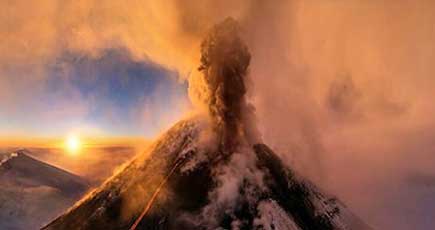 世界各地の火山の噴火瞬間、素晴らしい！