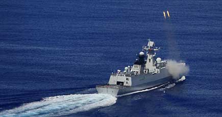 中国海軍遠海訓練艦隊、西太平洋で実弾訓練