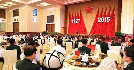 北京で人民解放軍創設88周年レセプション