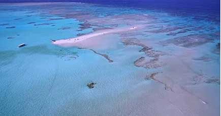 鹿児島県の美しい島　モルディブのような風景
