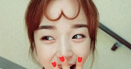 韓国でハート型の前髪が流行　美女がネットで写真を公開
