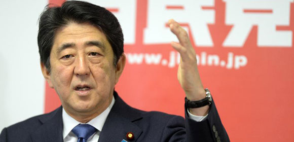 日本自民党が安倍晋三の総裁再任を公式発表