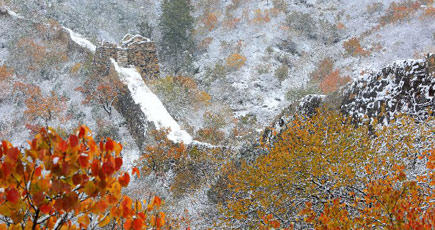 長城の雪風景　油絵のように美しい