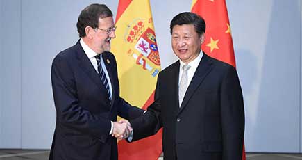 習近平主席はスペインのラホイ首相と会見