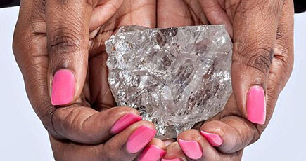 アフリカで巨大ダイヤ発見　1111カラット