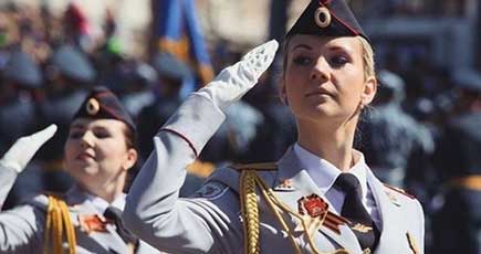 ロシアの女性警察　ルックスの水準が高すぎ