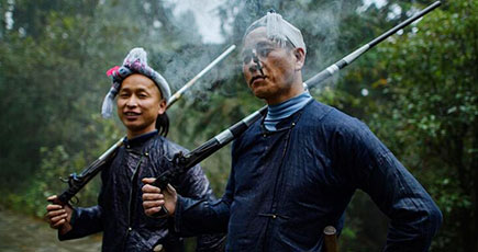 「中国最後の射手の部落」の秘密を探る