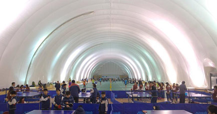 北京市、大気汚染防止で空気膜構造の体育館が登場