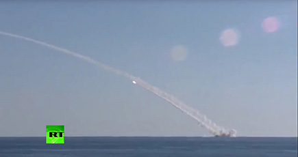 ロシア軍潜水艦、ISにミサイルを初発射