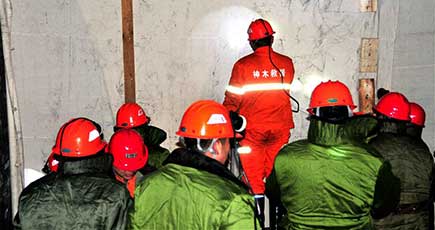 陝西省神木県の炭鉱落盤事故で依然１１人が坑内　責任者拘束される