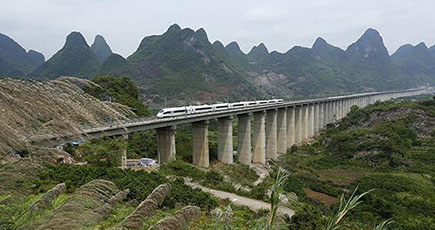 「最も美しい駅」、桂林市陽朔に高速鉄道時代到来