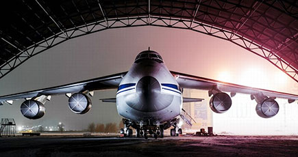 An-124輸送機　ロシア最大の工場で建造中