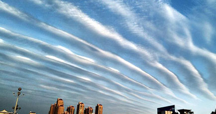 江西省各地、帯状の雲が観測