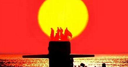 中国海軍の戦略型原子力潜水艦の美しい写真が公開