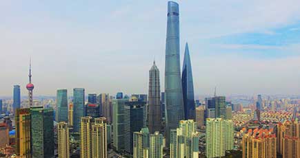 中国最高層ビル「上海中心」が完成　高さ632M