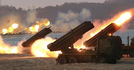 朝鮮、最大規模の火力打撃訓練を実施