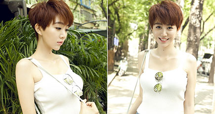 女優姜妍の爽やかなストリートスナップ、長足で美しい