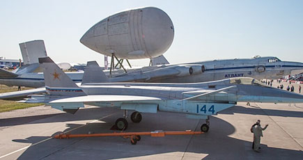 ロシア軍第5世代機　MiG-1.44戦闘機の細部写真
