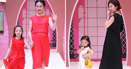 南京で親子ファッションショー　子どもたちがモデルのようにウォーキング