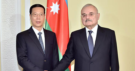 張高麗副総理がアゼルバイジャンのアルトゥール・ラシザデ首相と会談