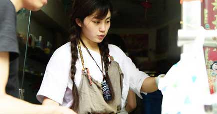 90年代生まれの美女が杭州でちまき店を開業