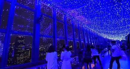 東京タワーで「夏の星空」の映像イベントが始まる