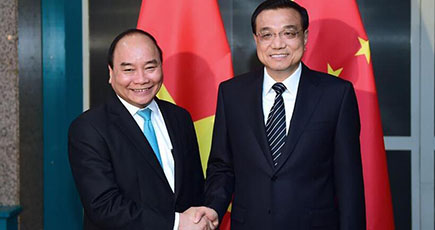 李克強総理、ベトナムのグエン・スアン・フック首相と会見