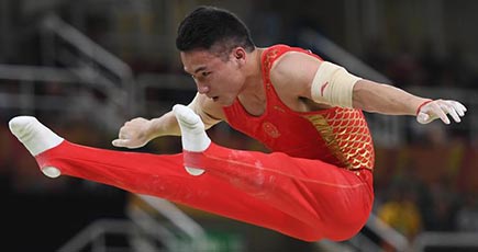 体操の男子団体決勝：中国チームが銅メダルを獲得